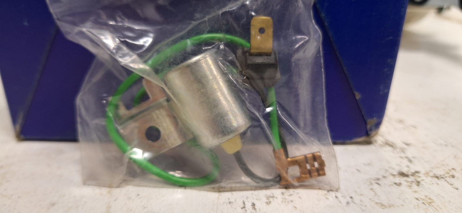 Condensator - GM 91090623 - Bedford/Vauxhall